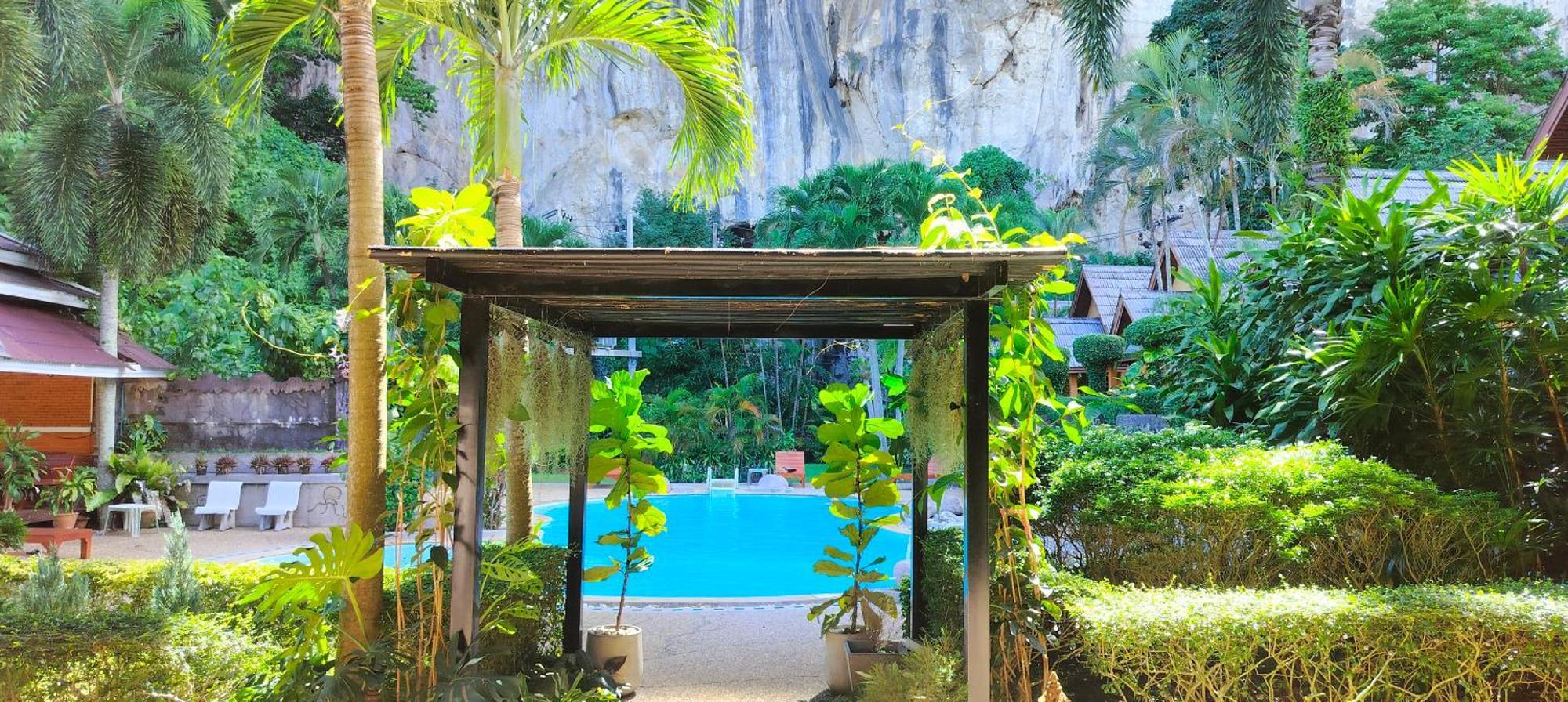 Diamond Cave Resort Pantai Railay Bagian luar foto