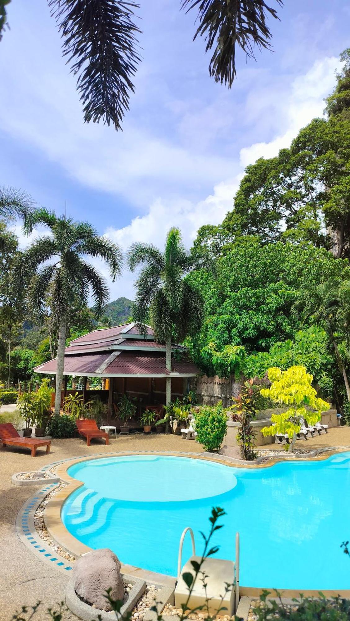 Diamond Cave Resort Pantai Railay Bagian luar foto
