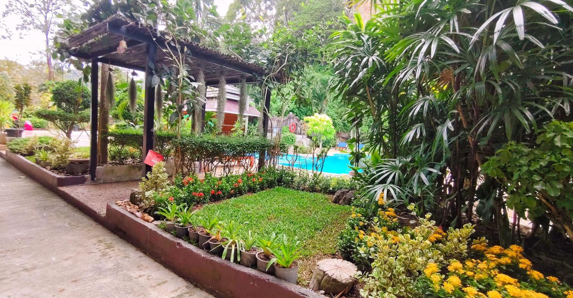 Diamond Cave Resort Pantai Railay Bagian luar foto